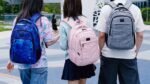 Mochila para portátil MATEIN Travel: mochila de negocios antirrobo, delgada y resistente, con puerto de carga USB; bolsa para ordenador resistente al agua, ideal para la universidad y el colegio, regalo para hombres y mujeres; apta para portátiles de 15,6 pulgadas, gris - Imagen 6
